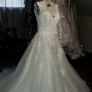 Wedding dress